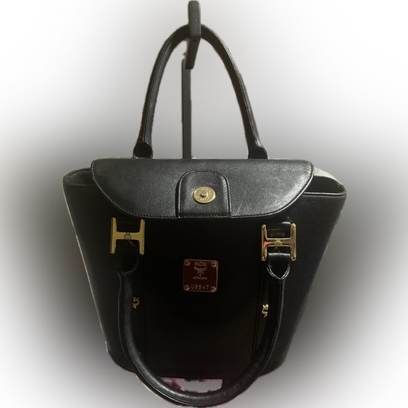 MCM Bucket Bag Small Black - Picture 2 of 11